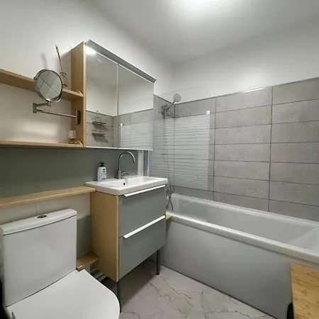 Climatise, Refait A Neuf Apartment